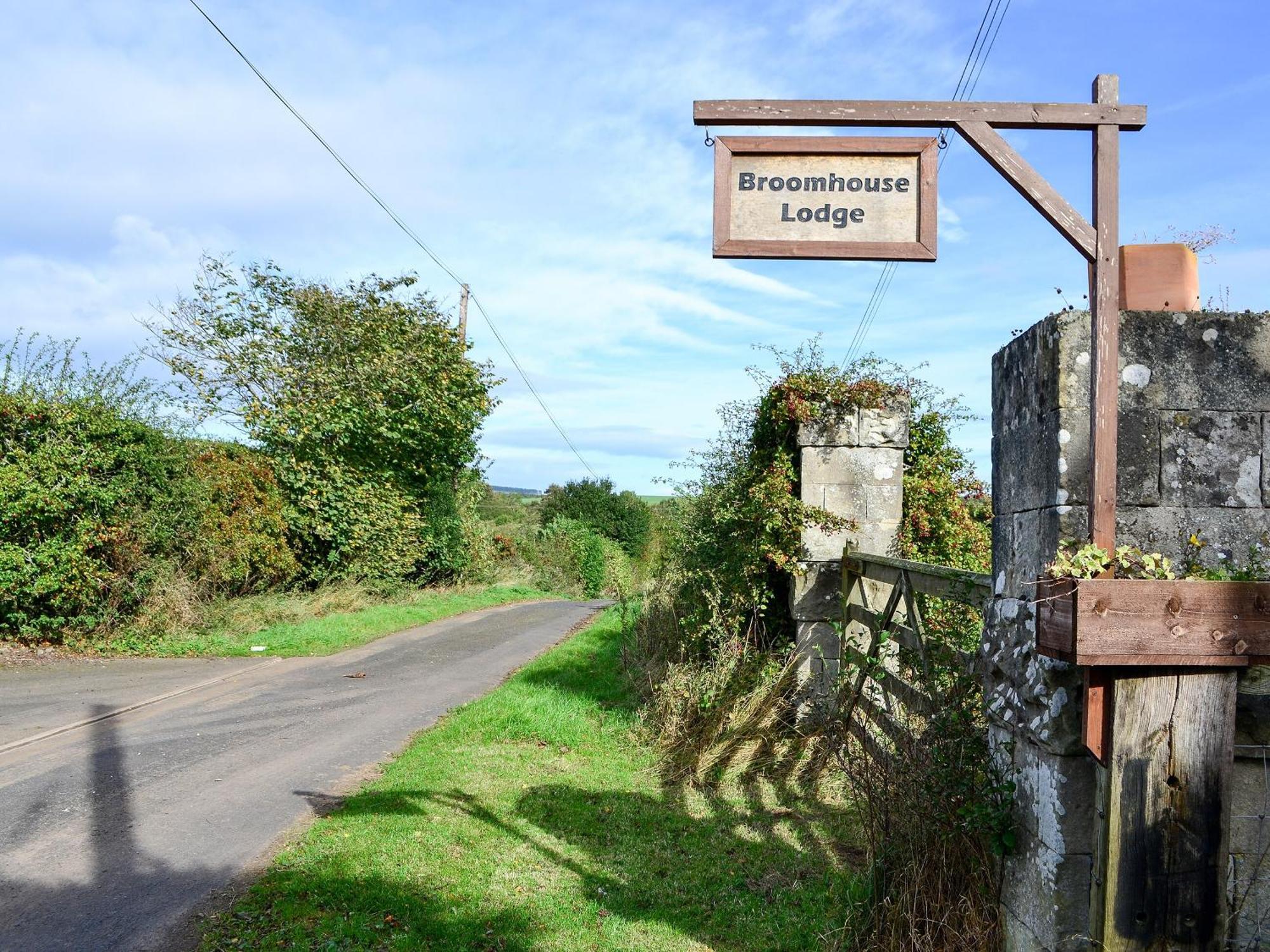 Broomhouse Lodge Edrom Экстерьер фото